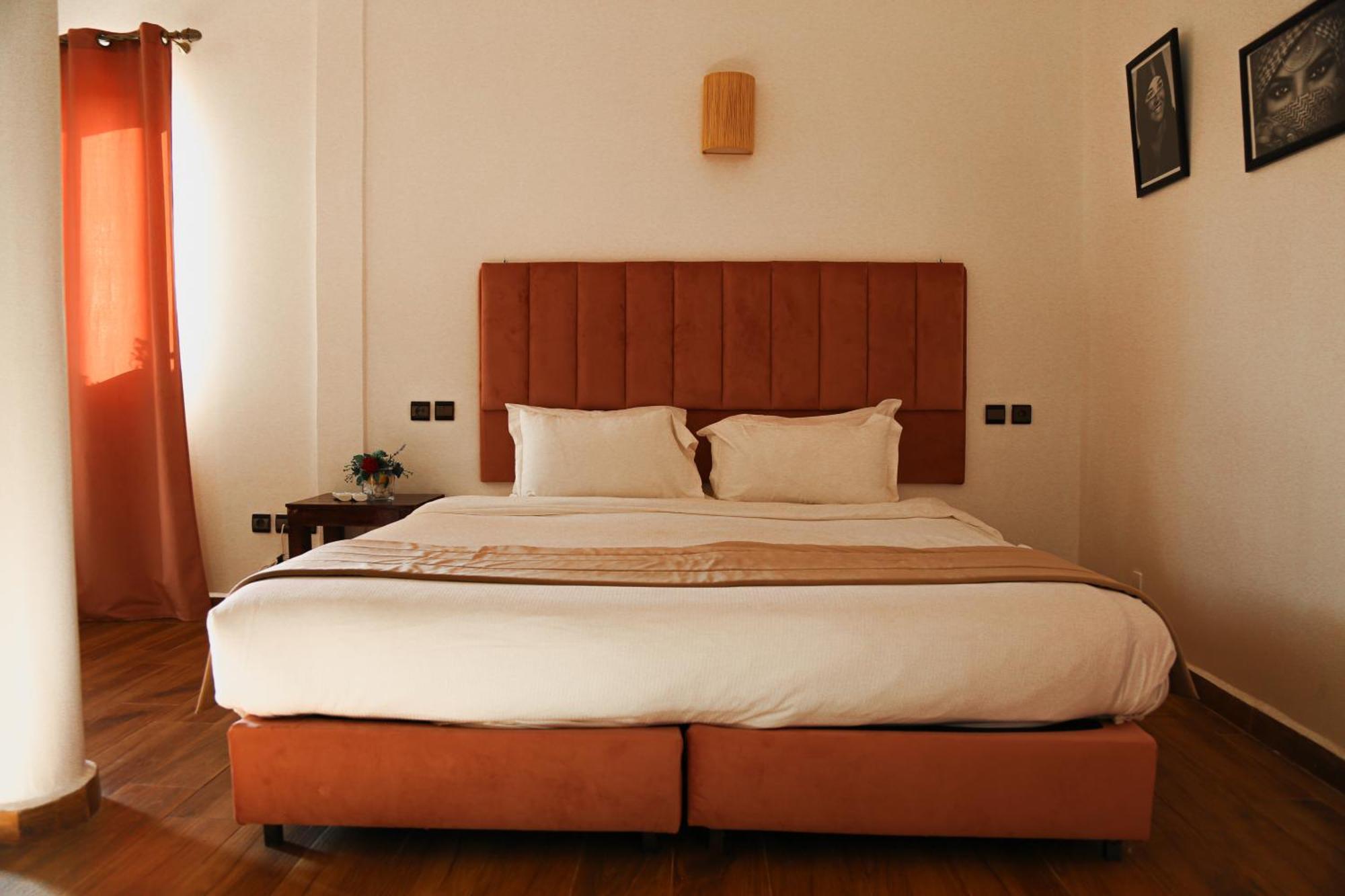 Weedan Hotel Marrakech Oulad Snaguia Exterior foto
