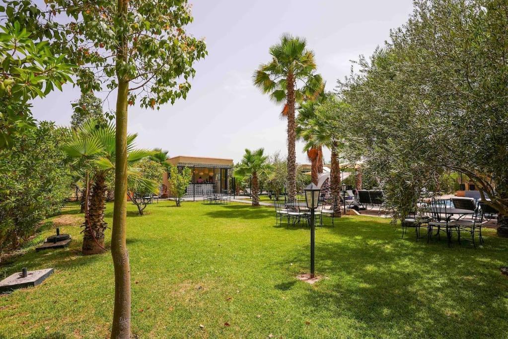Weedan Hotel Marrakech Oulad Snaguia Exterior foto